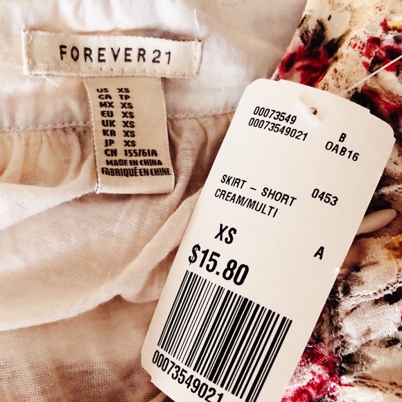 Forever 21 Flower Skirt - Picture 2 of 2